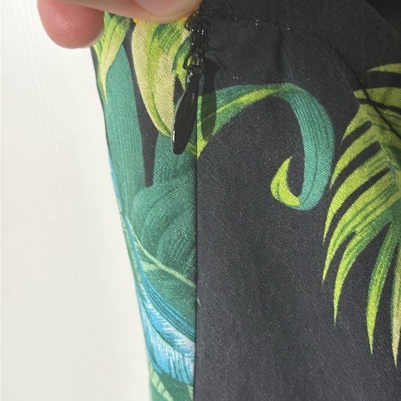 Tommy Bahama Tropical Print 100% Silk Halter Dress Vacation Chic Sexy Size 10 - Picture 5 of 10